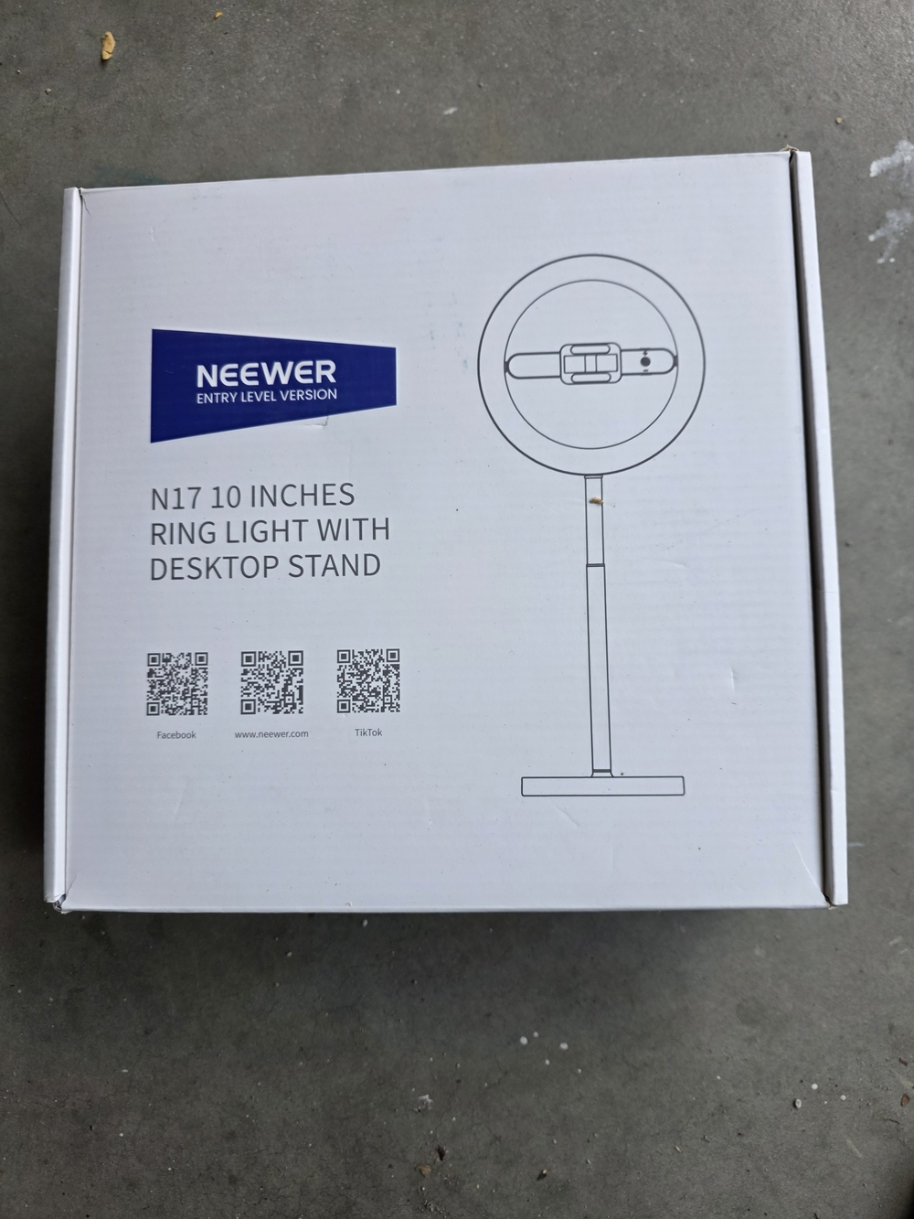 N17 10-Inch Ring Light with Desktop Stand - White